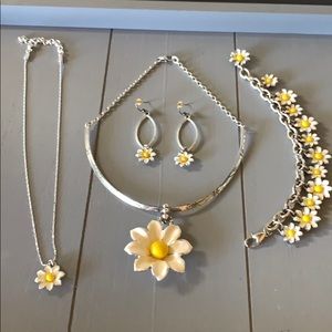 Sunny ☀️ Days Brighton Set